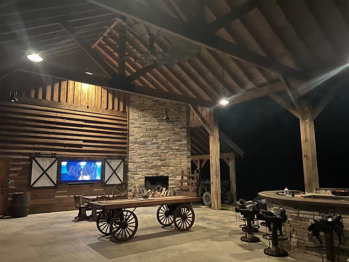 The pavilion lounge after dark